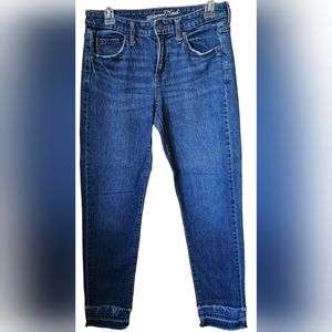 EUC Universal Thread Boyfriend Jeans